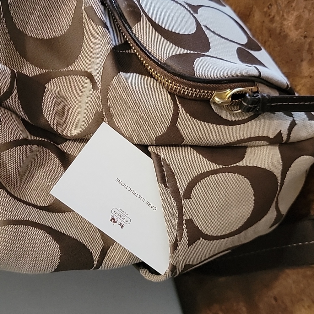 Coach Signature Jacquard Backpack 🎒 - Picture 7 of 11
